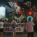 BLOG UŽIVO Valjevci nisu zaboravili brutalnost policije: Pogledajte ogromnu kolonu građana koja protestuje na godišnjicu…