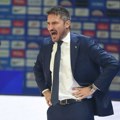 Asvel tone sve dublje i razmatra otkaz za Poceka, Italijan traži nove igrače