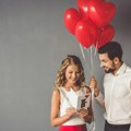 5 Kreativnih poklona za Dan zaljubljenih za njega: Nećete potrošiti puno novca, a oduševićete svog partnera preslatkim…