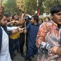 Ubijen policajac tokom protesta zbog povećanja troškova života u Pakistanu: Uhapšeno nekoliko demonstranata