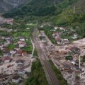 Evo kako izgleda kamenolom u Donjoj Jablanici nakon poplava! Traga se za nestalima, bageri stoje ukopani, scene ulivaju…