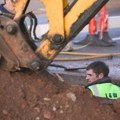 Kad je video šta je iskopao iz zemlje, znao je da mora da pozove jedan broj - službe su doletele na lice meta: "Odmah zovite…