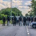 Jake policijske snage sprečile najavljeni "doček" predsednika