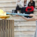 Olimpijska baklja predata italijanskim organizatorima