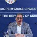 Vučić čestitao vernicima Badnje veče: Želim da nas osećaj zajedništva i sloge ispunjava zauvek