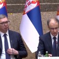 „Kao boga vas molim napustite mesta“: Vučićeva poruka članovima Vlade i direktorima javnih preduzeća