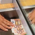 Oglasilo se Udruženje menjača, otklanja sumnje građana: Povećana potražnja za devizama, nema nikakvih ograničenja u prodaji!…