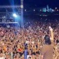 Spektakl pod otvorenim nebom Aca Lukas napravio koncert za pamćenje, 70.000 ljudi pevalo u glas najveće hitove! (video)