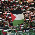 Navijači Seltika podržali Palestinu na utakmici protiv Atletika (video)