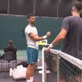 Kakav susret u Parizu: Novak Đoković i Karlos Alkaraz su ovo uradili pred početak turnira (video)