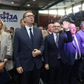 FOTO Vučević sa prvog predizbornog skupa SNS: Biramo da li je Srbija neutralna ili prćija tajkuna