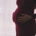 Grupa stručnjaka u Nemačkoj kaže da treba dekriminalizovati abortus tokom prvih 12 nedelja trudnoće