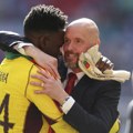 Ten Hag stiže u Leverkuzen i nećete verovati koga dovodi