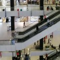 Rast poverenja potrošača u SAD premašio tržišna očekivanja