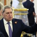 Ušakov: Postoji mogućnost trilateralnog sastanka Putina, Trampa i Sija