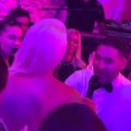 JK i Duško srećniji i bliskiji nego ikad! Sve puca od ljubavi, ovaj Tošićev potez na slavlju niko nije očekivao! Svi detalji…