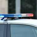 Povređeno nekoliko policajaca u Vranju: Maloletnik bežao od policije, pa se zakucao u službeni automobil