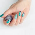 Mermerni frenč je trenutno najtraženiji nail trend, a možete ga uraditi i same! (video)