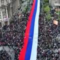 Najduža srpska zastava koja je bila razvijena na skupu u Beogradu ide u Niš