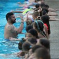 Leto kada su naučili da plivaju – čak 85 mališana u Ljigu treniralo sa Nikolom Rađenom