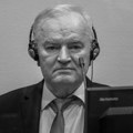 Ratko Mladić ponovo imao moždani udar? Sin Darko Mladić: "Prebacili su ga u bolnicu, javiće mi dalje..."