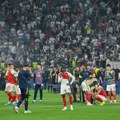 Čelsijeva nepotrebna provokacija ili stari, dobri engleski humor?