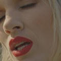 Nevena Božović objavila baladu "Akvarel": Saradnja sa Bebom Balašević i spot sniman kod Beograda