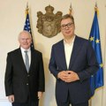 Vučić sa Hilom o unapređenju odnosa, Kosovu i Metohiji i međunarodnoj poziciji Srbije