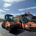 Ugradnju drugog sloja asfalta u Strojkovcu obilazili političari