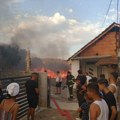 Drama u Leskovcu: vatra gutala šupu dok su deca spavala u kući pored!