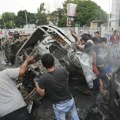 Najmanje tri osobe poginule u požaru tokom demonstracija u Indoneziji