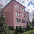 Dojave o bombama i u Sremskoj Mitrovici, đaci poslati kući!