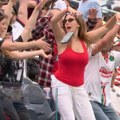 Kamera uhvatila najbizarniji momenat na Mundijalu! Sekund nepažnje vatrene navijačice - usledila je scena o kojoj bruji svet!