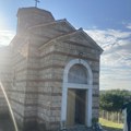 Obijena vrata i isprevrtane sveće: Kancelarija za KiM: Opljačkana crkva u Suvom Dolu uoči proslave hramovne slave (foto)