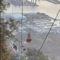 Strašna nesreća na žičari u Turskoj! Jedna osoba poginula, desetine turista zarobljeno u kabinama (video)