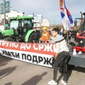 Poljoprivrednici nastavili blokadu opštine Rača, popodne stižu studenti