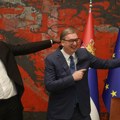 Vučić i Bolt u pozi o kojoj je brujala planeta: Susret obeležila legendarna "munja"