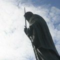 VIDEO Progovorio spomenik Stefanu Nemanji u Vučićevom spotu, još samo da nam kaže koliko je miliona koštao
