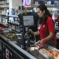 Mali izneo cifru koja bolje zvuči: Otkud niže cene za 20.000 artikala, kad većina marketa nema ni približno toliko proizvoda u…