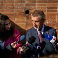 Babiš: Ukrajini nećemo dati ni paru za oružje