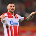 Šta radi Nemanja Radonjić dok se Zvezda muči u Nišu? Ponovo je razljutio navijače zbog telefona