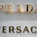 Прада званично преузела Версаће за 1,25 милијарди евра након одобрења регулатора