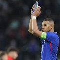 Mbape razmišljao o napuštanju reprezentacije: „Igram za ljude koji me smatraju majmunom ako ne dam gol“