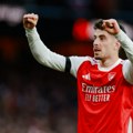 Arsenal na pobedu od titule - gol dovoljan protiv Barnlija
