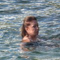 Sa uglednim srpskim lekarom je želela brak i decu Naša fatalna pevačica njega ljubila, a onda je sve puklo, pa ih sudbina opet…