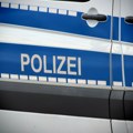 Horor u Beču: Državljanin BiH nožem napao bivšu verenicu uprkos zabrani prilaska. Pobegao sa lica mesta, policija traga za…