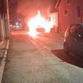 Izgoreo automobil u starom delu Priboja