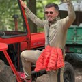 Neki se zgražavaju nad ovim jelom, drugi ga obožavaju! Dinča kao pravi domaćin pokazao kako ga sprema