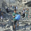 UN: Skoro 340.000 ljudi raseljeno u Gazi zbog izraelskih udara