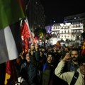 U Atini na ulicama 10.000 demonstranata u znak podrške Palestincima (video)